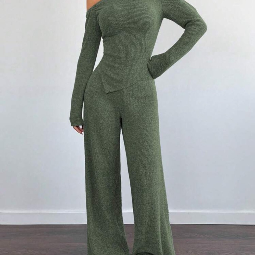 Elegant Olive Green Off-Shoulder Jumpsuit